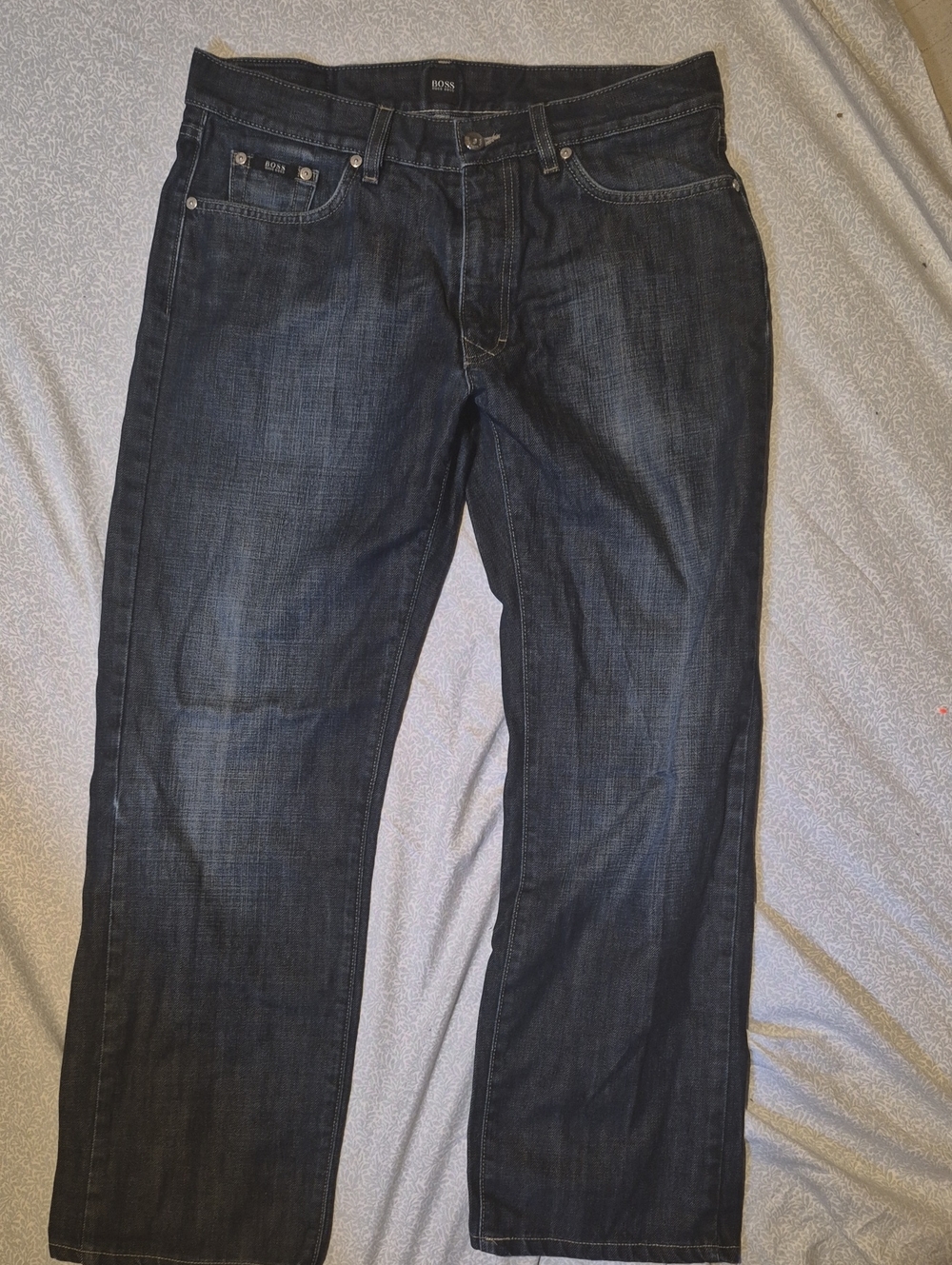 BOSS Men’s Relaxed Jeans in Dark Blue Wash